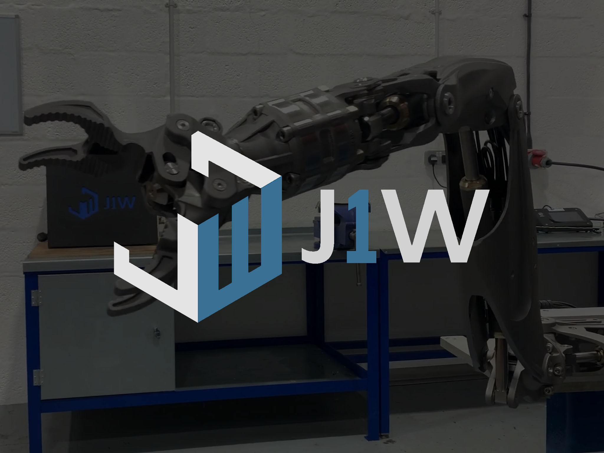 j1w titanrob